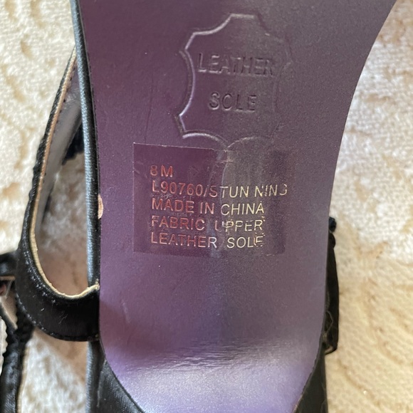 Luí Chung black satin heels - Picture 4 of 7